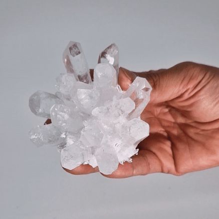 Grappe de quartz sculptée - Quartz clair (environ 250-300g 8cm)