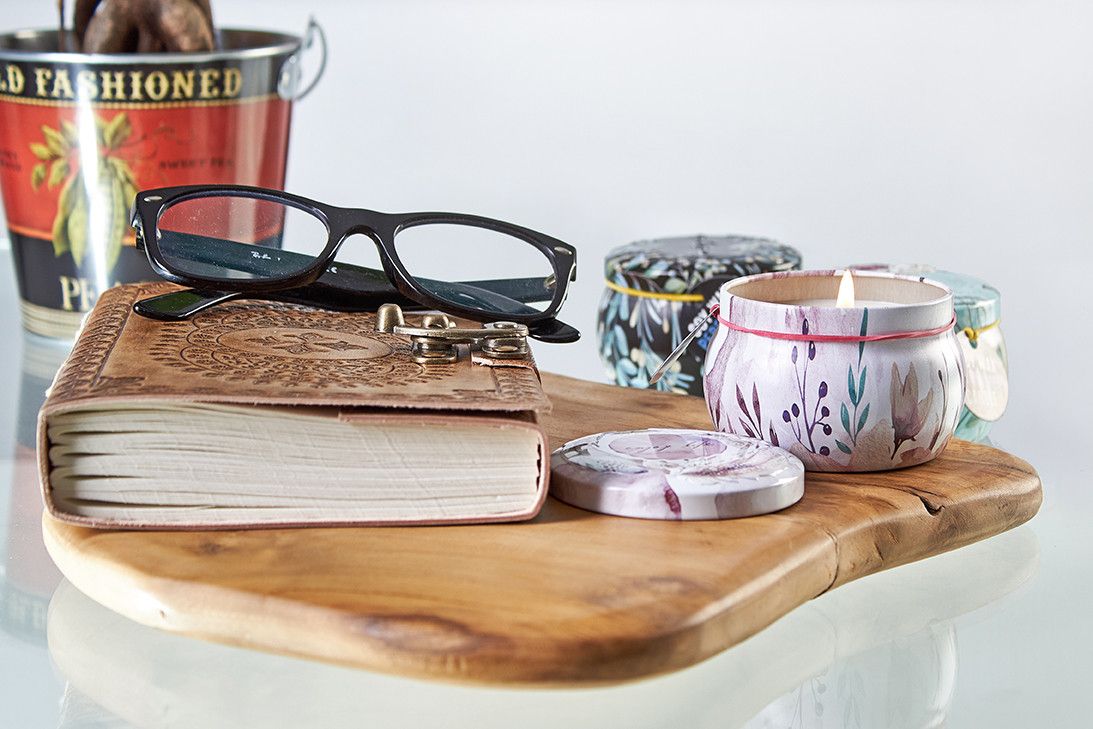 Art Tin Candle – Friendly Messages.